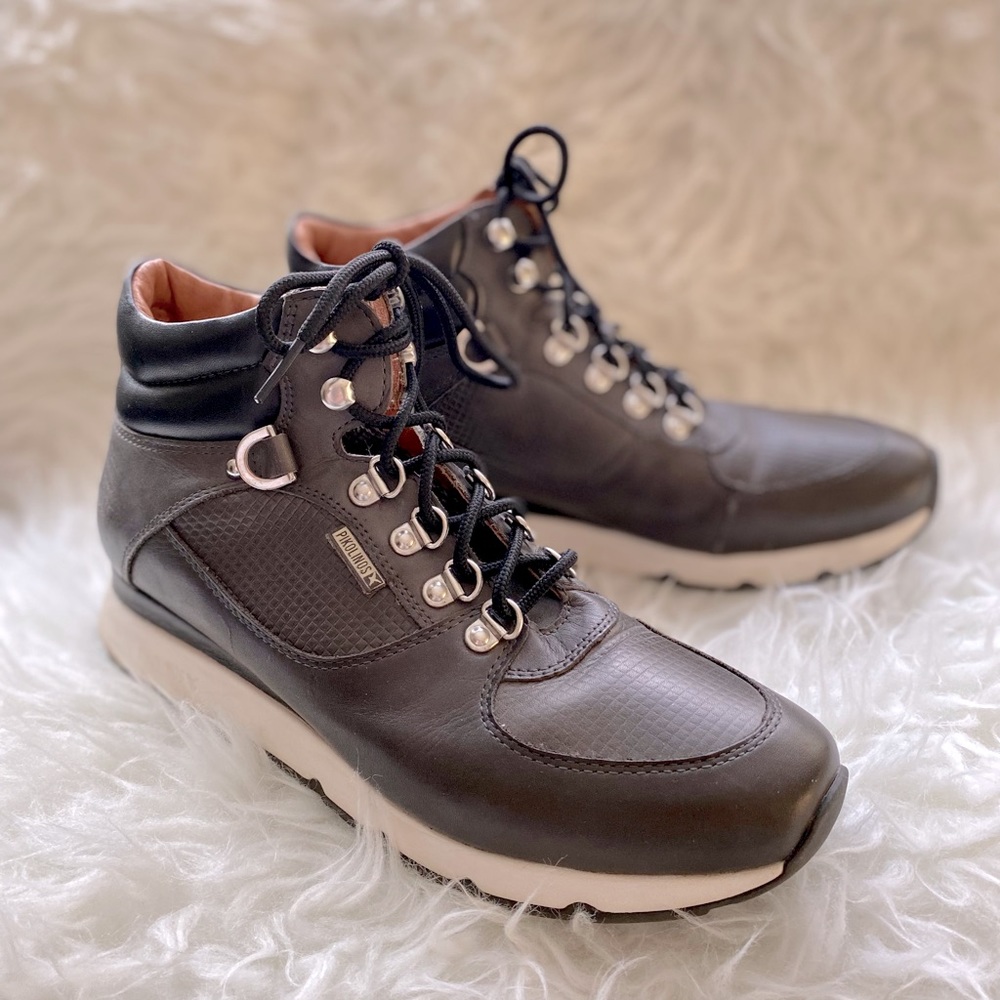 Pikalinos Leather Winter Sneaker Boot.